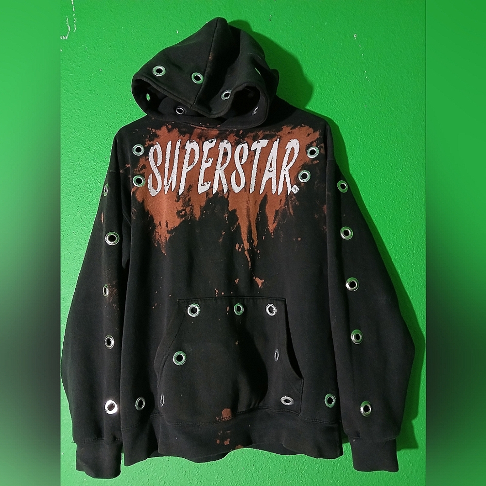 Unique Bleached/Grommet Superstar front and back Print Hoodie